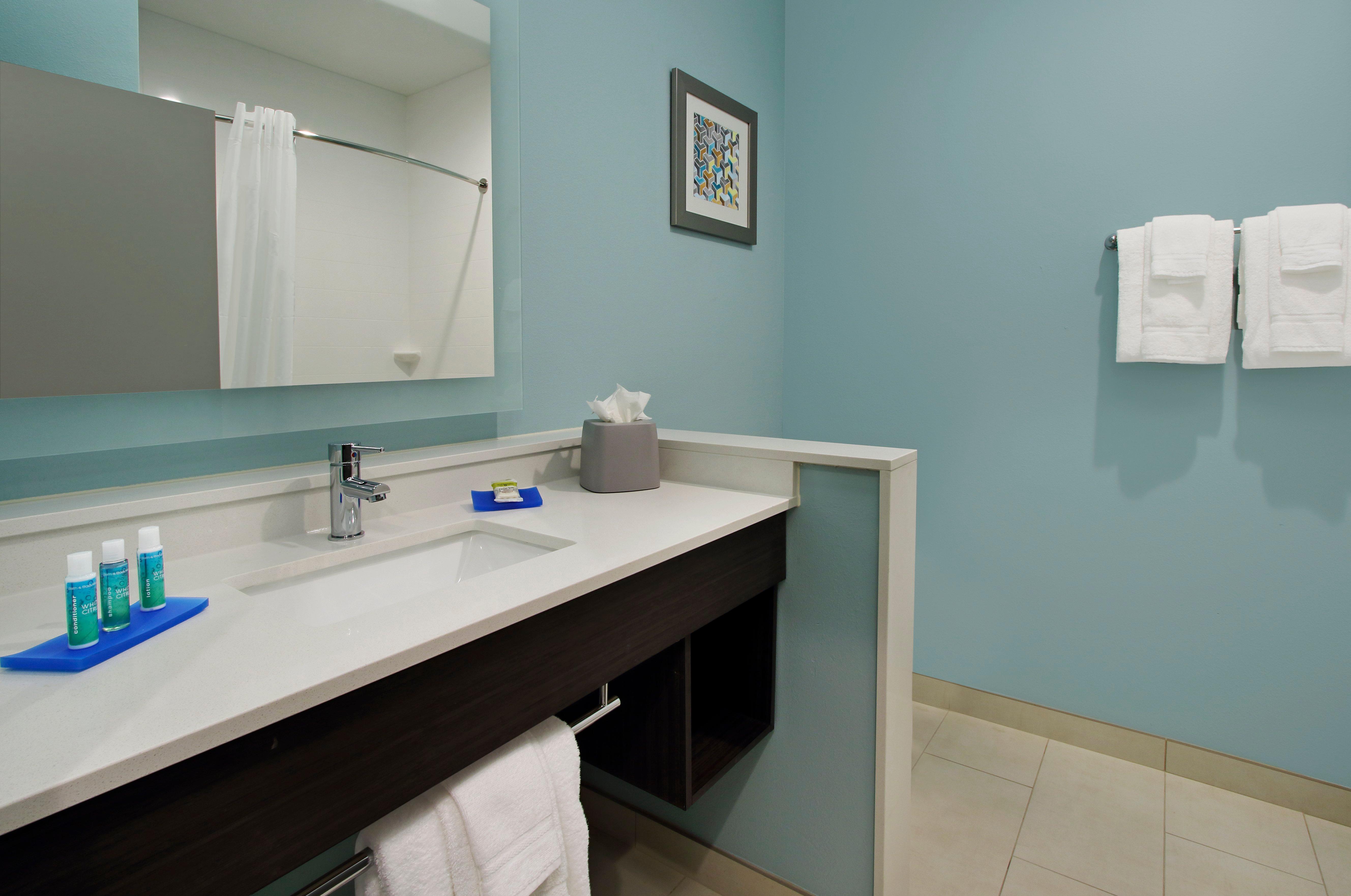 Holiday Inn Express & Suites - Lake Charles South Casino Area By Ihg Εξωτερικό φωτογραφία
