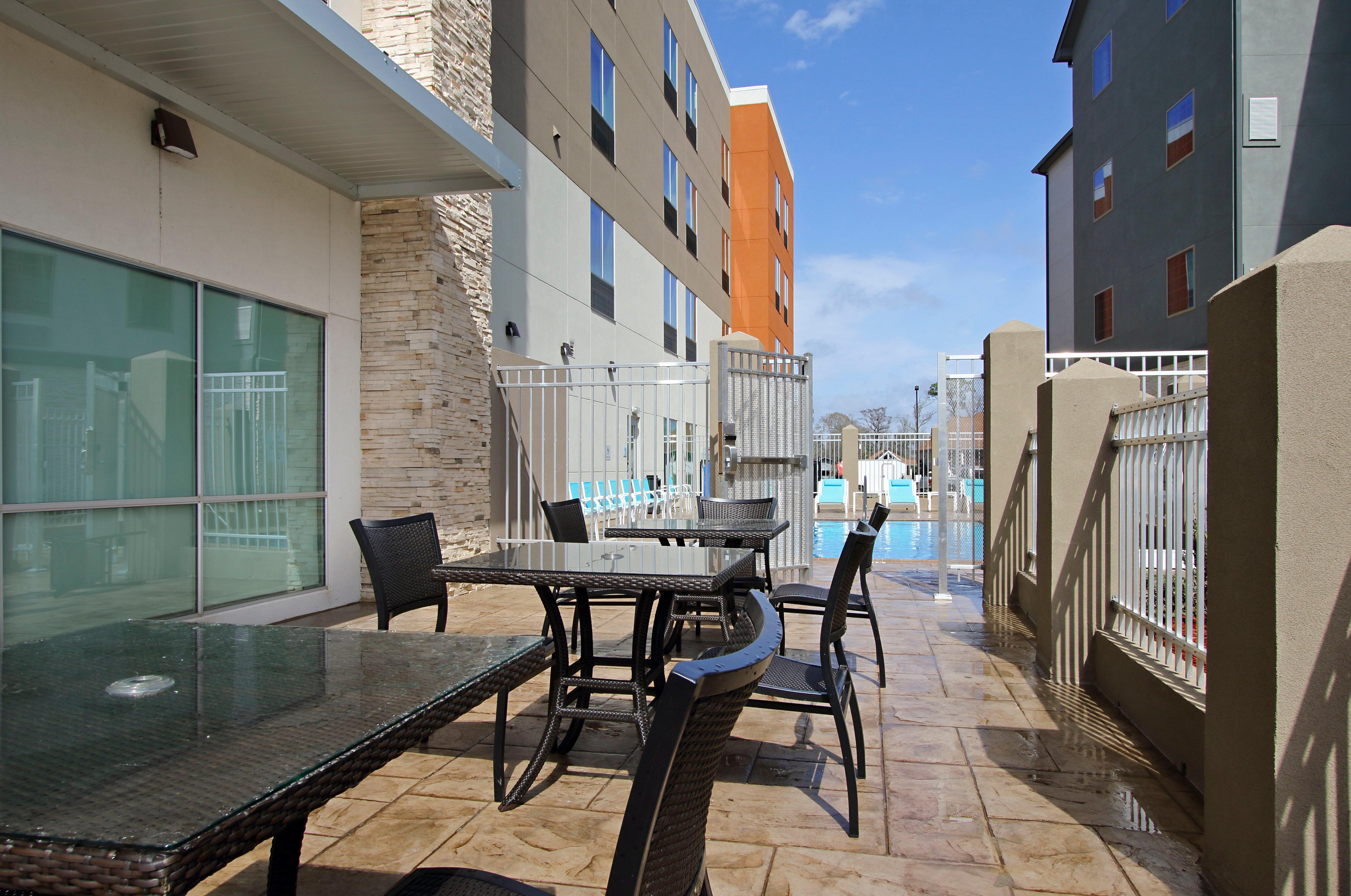 Holiday Inn Express & Suites - Lake Charles South Casino Area By Ihg Εξωτερικό φωτογραφία
