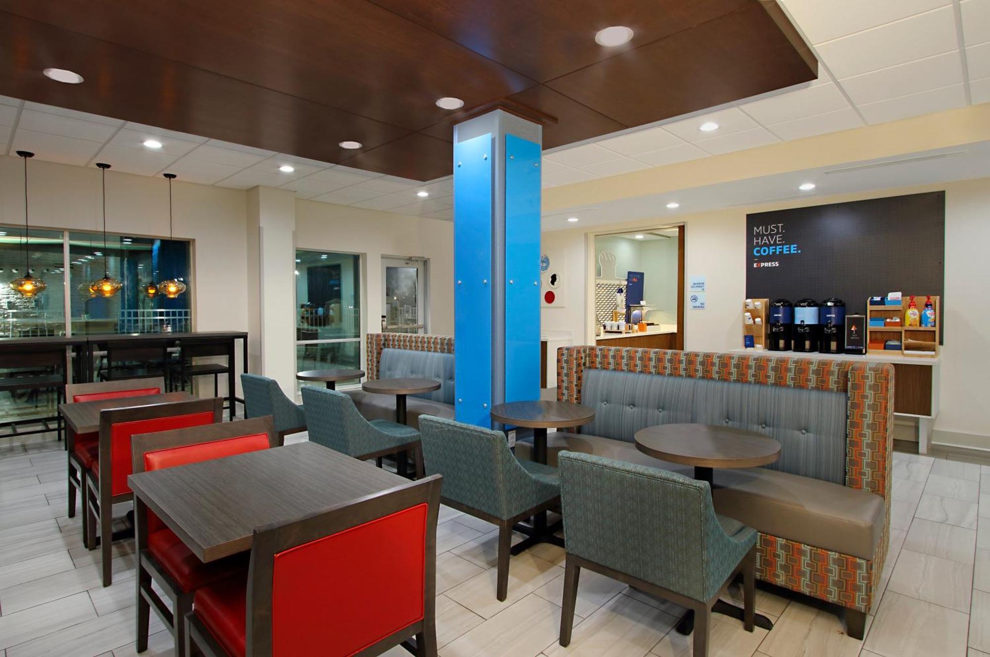 Holiday Inn Express & Suites - Lake Charles South Casino Area By Ihg Εξωτερικό φωτογραφία